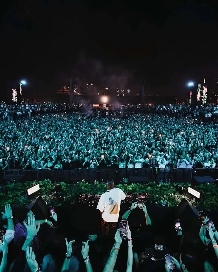 Beau, Ushua&iuml;a